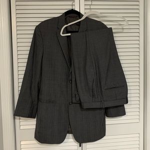 Men Perry Ellis Suit 44Regular Slim Fit